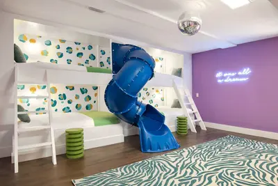 Image de New 5br Tropical Beach Villa! Heated Pool House