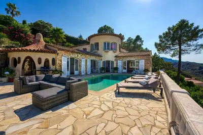 Image de Fabulous 5 Bedroom Villa near Cannes perfect for the Lions Festival. \n