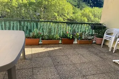 Image de Duplex confortable avec grande terrasse, climatisation et proche des thermes