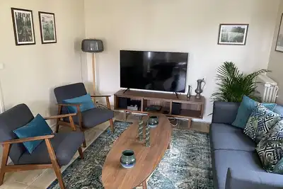 Image de Magnifique T3 au centre, jardin privatif, proche thermes, wifi, parking, jeux extérieurs, lave-linge\/sèche-linge