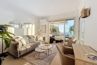 Image de Two en-suite bedroom apartment on La Croisette - Sea view