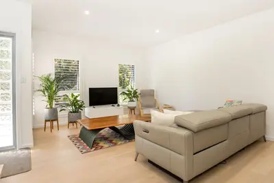 Image de Bower's Nest - Pet Friendly - 2 Mins Walk to Beach
