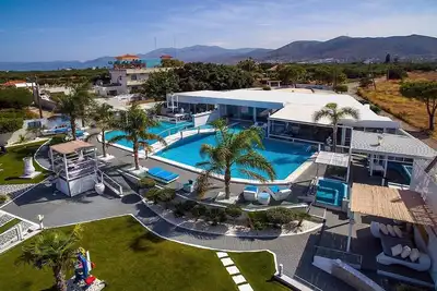Image de Amazing design 4 bedroom villa