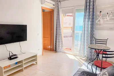 Image de Appartement \"Constance\" avec vue sur la mer, Wi-Fi et climatisation.