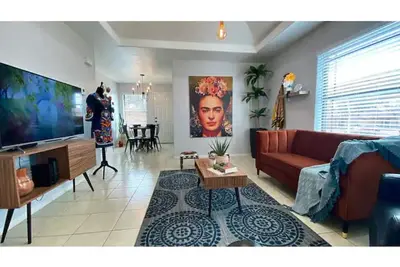 Image de No Cleaning Fee\/ Casa Frida with King-size bed.