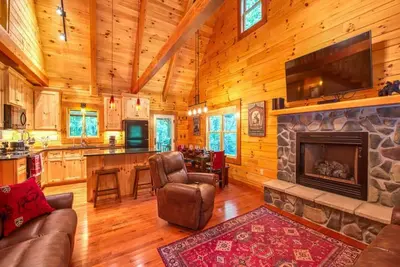 Image de Timber Cabin with Hot Tub and Outdoor Space