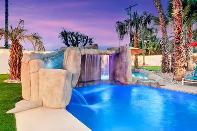 Image de Happy Hour/Waterslide/Game Room
