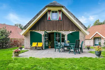 Image de Superbe maison à IJhorst avec sauna