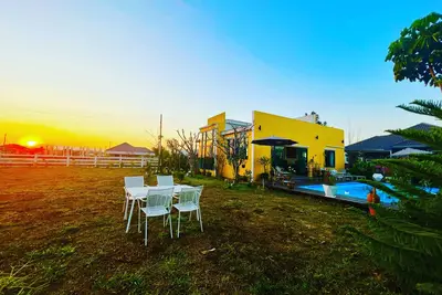 Image de Colorful Pool Villa -10 mins from airport\/close to most attractions in Chiangrai