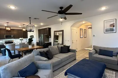 Image de Goodyear Retreat + Great Golf Location