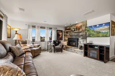 Image de 3 bedroom Exec Home at Best Western, Free Hot Breakfast, Pool near Flathead Lake