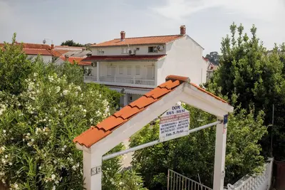 Image de The apartment is located in the resort of Palit on the island of Rab