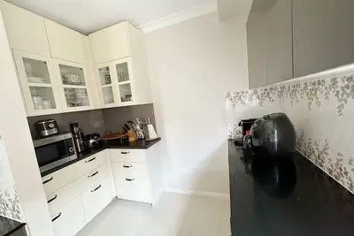 Image de Beautiful modern family home, centrally located, close to everything