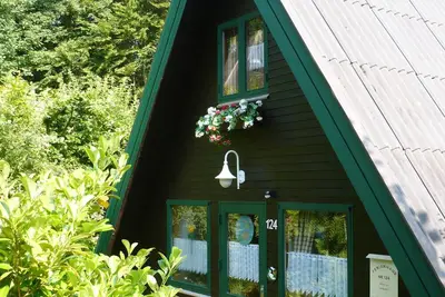 Image de Ferienpark Twistesee, cozy vacation home with sunbathing lawn and lake view