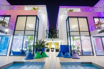 Image de Yizen Vip Luxury Palm Springs Villas