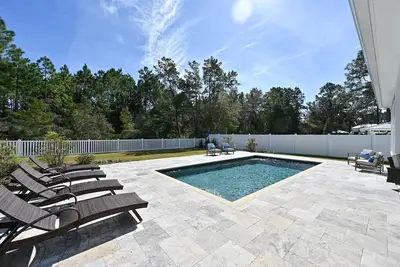 Image de 30a Pet Friendly Beach House - Private Pool, Fenced Yard, Free Golf, Sleeps 14