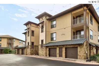 Image de Hollows Hilltop Lake Travis Condo is minutes to Northshore Marina and Lago Vista