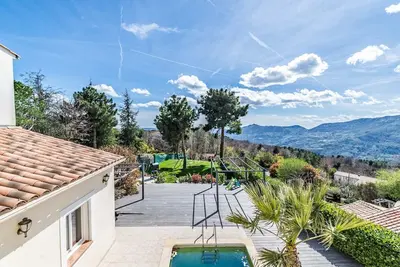 Image de Maison moderne avec vue exceptionnelle