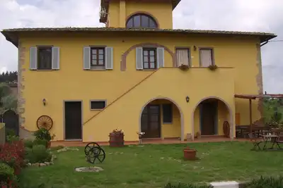 Old Tuscan farmhouse in the heart of Tuscany powered by green energy