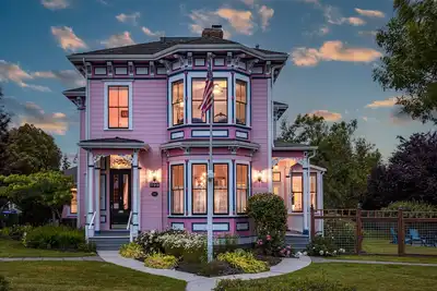 Image de Historic Coupeville 6br/5ba near Waterfront/Wharf