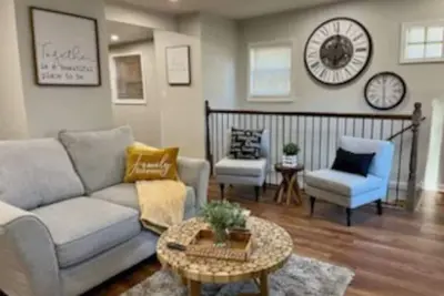 Image de Quaint home in a quiet neighborhood! ! Near airport!