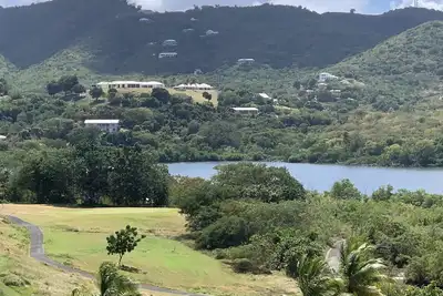 Image de Beautiful 7. 7 acre estate with a huge home and stunning views of the Caribbean
