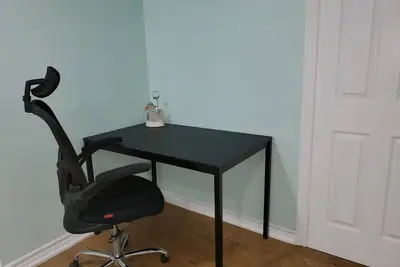 Image de Newly Renovated Basement Suite near Hospital, Mall and more
