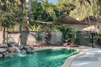Image de Palm Cove/Cairns beaches tropical spacious retreat