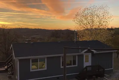 Image de Sunset views in the foothills