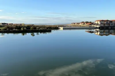 Image de Très belle maison en bois vue mer