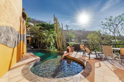 Image de Tropical Penthouse Suite w/ Scenic Ocean Views