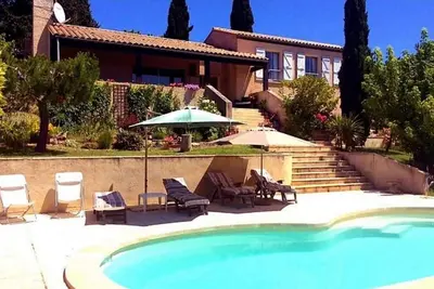 Image de Villa with pool and views of the Pyrenees - Suis Le Soleil