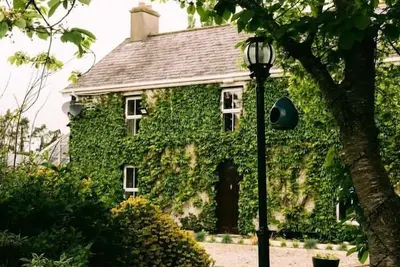 Image de Country House, Cottage and Event Barns
