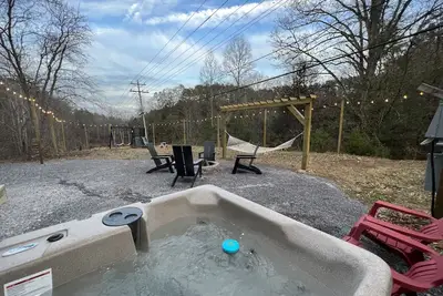 Image de Tiny home, fast wifi hot tub