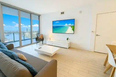 Image de Exceptional 2bdr Ph Incredible View 31st floor