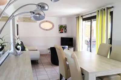 Image de Charmant appartement à coté de la mer et de la plage