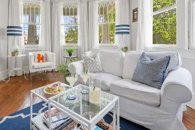 Image de Resi on Rutledge: Urban Chic Living