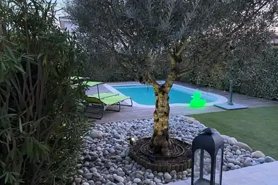 Image de Petite maison familiale au calme située à Cogolin.
