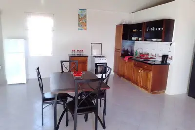 Image de Cozy studio apartments with beautiful garden and ocean view. Self contained.