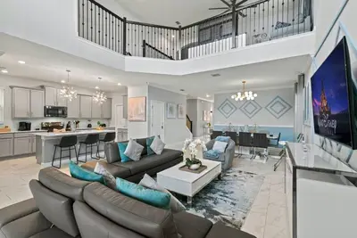 Image de Disney Adventure| Arcade |Pool+HotTub | Water Park