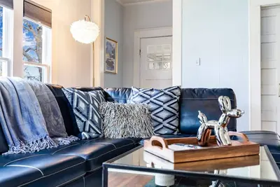 Image de Historic Home Right off the Granbury Square