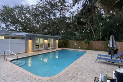 Image de Your Home Away From Home W/ Heated Pool