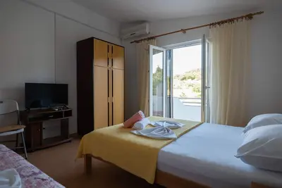 Image de Marina's Apartments - One Bedroom Apartment with Terrace