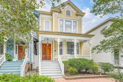 Image de Luxury Victorian near Forsyth Park / Heated Private Pool / Gated Parking