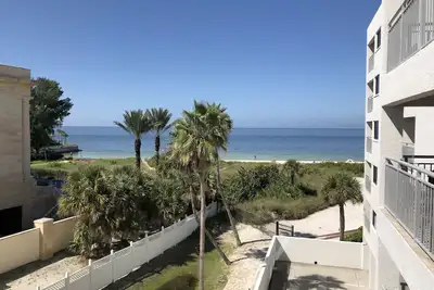 Image de Seascape Delight: Siesta Sands 2 Br Retreat