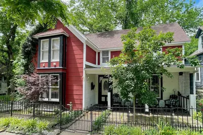 Image de Walk to Dtwn: Historic Home in Eureka Springs
