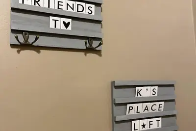 Image de K’s Place Loft-Downtown and above a Beautiful Restaurant & Bar