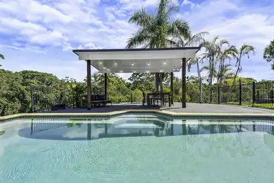 Image de Brunswick Hideaway - superb pool & ocean breeze. 2 min drive to beach