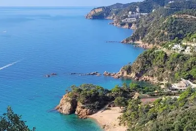 Image de Cozy house 8 pax. Terraces With Sea Views. Beach 3 Minutes Walking Distance.