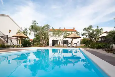Image de Villa Čimić with pool - 200m from the beach and city centre